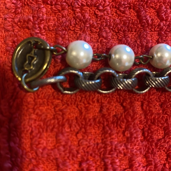 Fun Mixed Material Necklace - Picture 4 of 5